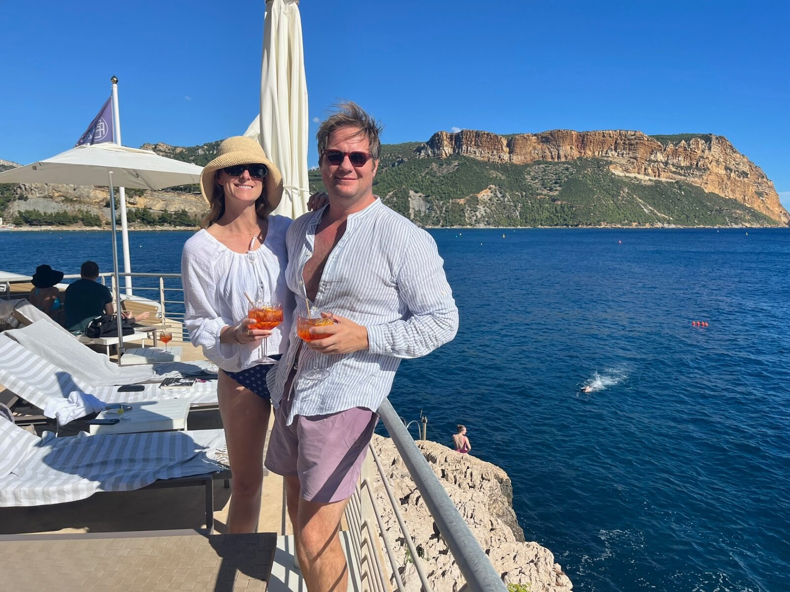 Phoebe and Chris by the sea in Cassis